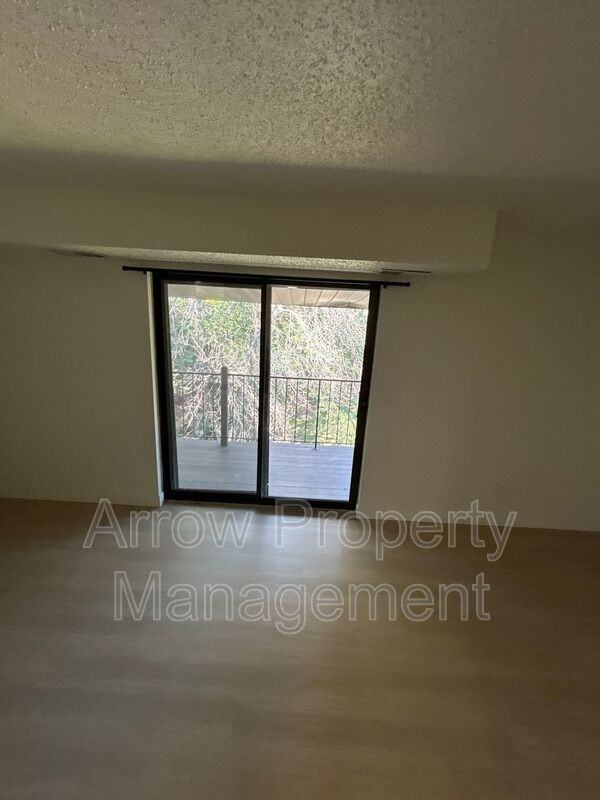 205 E Arbor Ave - Photo 6 of 13