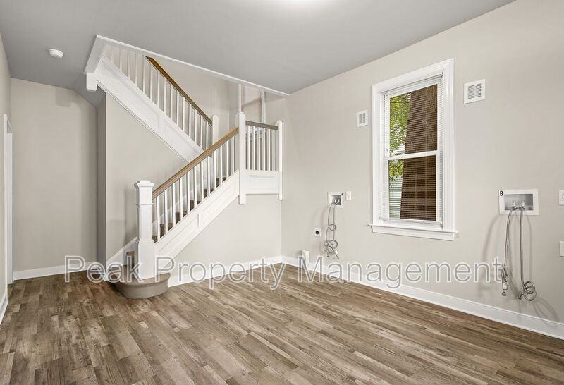 2 Dundee Avenue #2LOWER - Photo 5 of 18