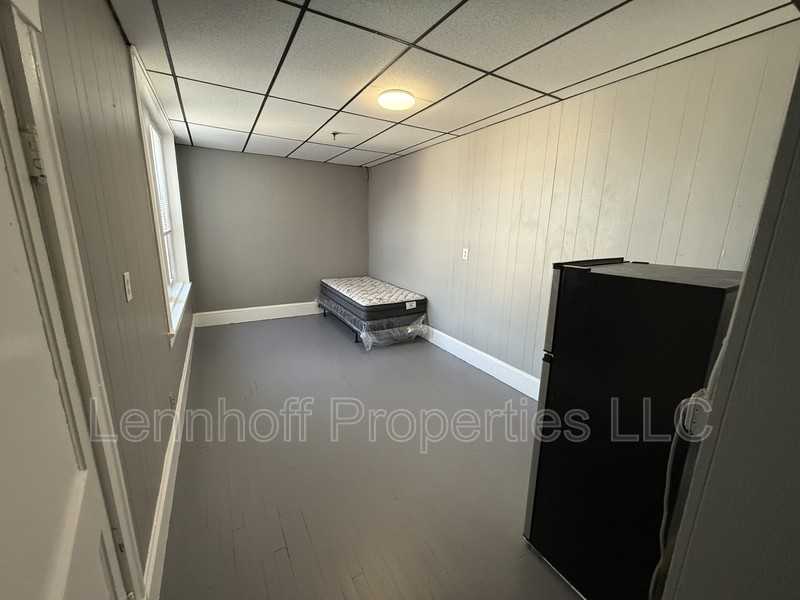 82 S Broadway - Photo 3 of 6