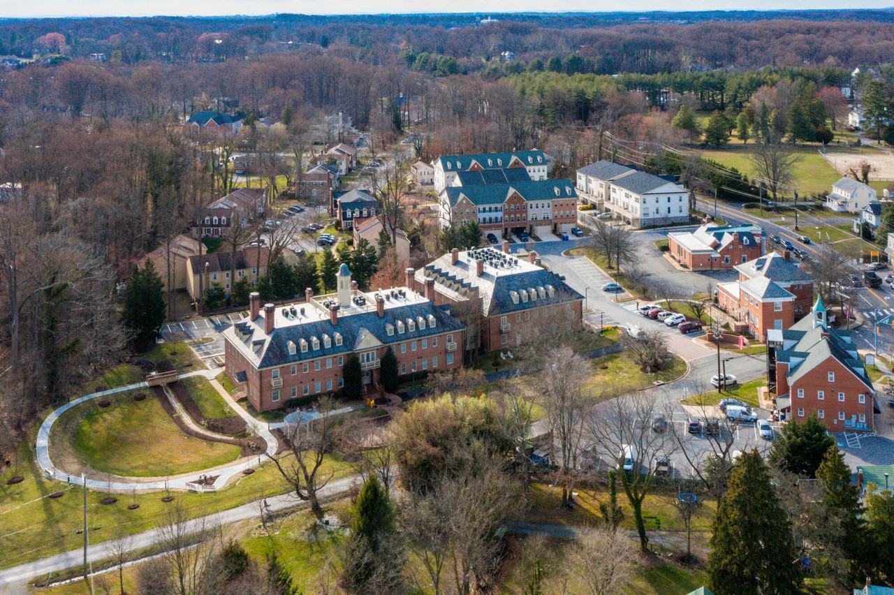 Flats at Sandy Springs - Photo 2 of 21