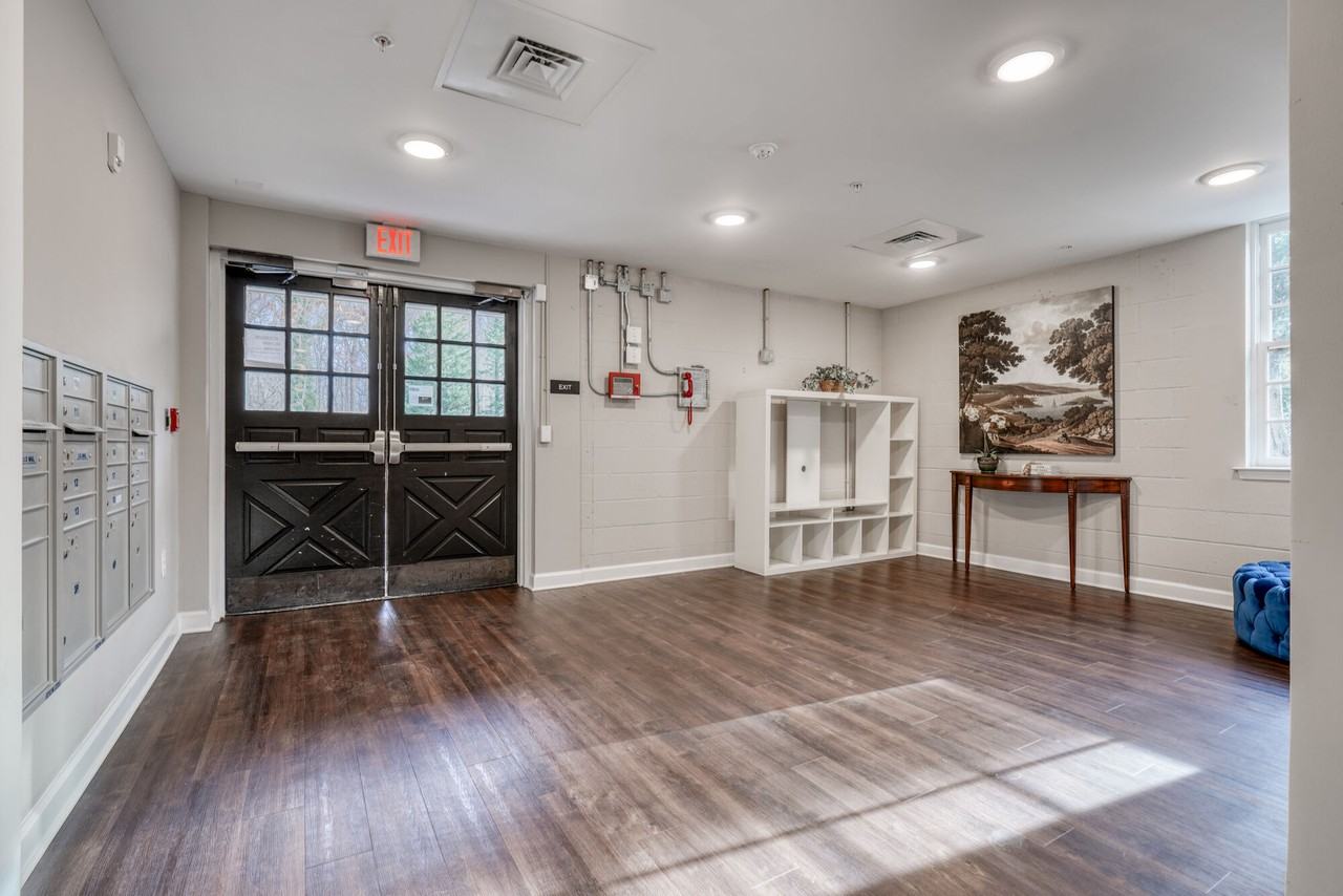 Flats at Sandy Springs - Photo 6 of 21