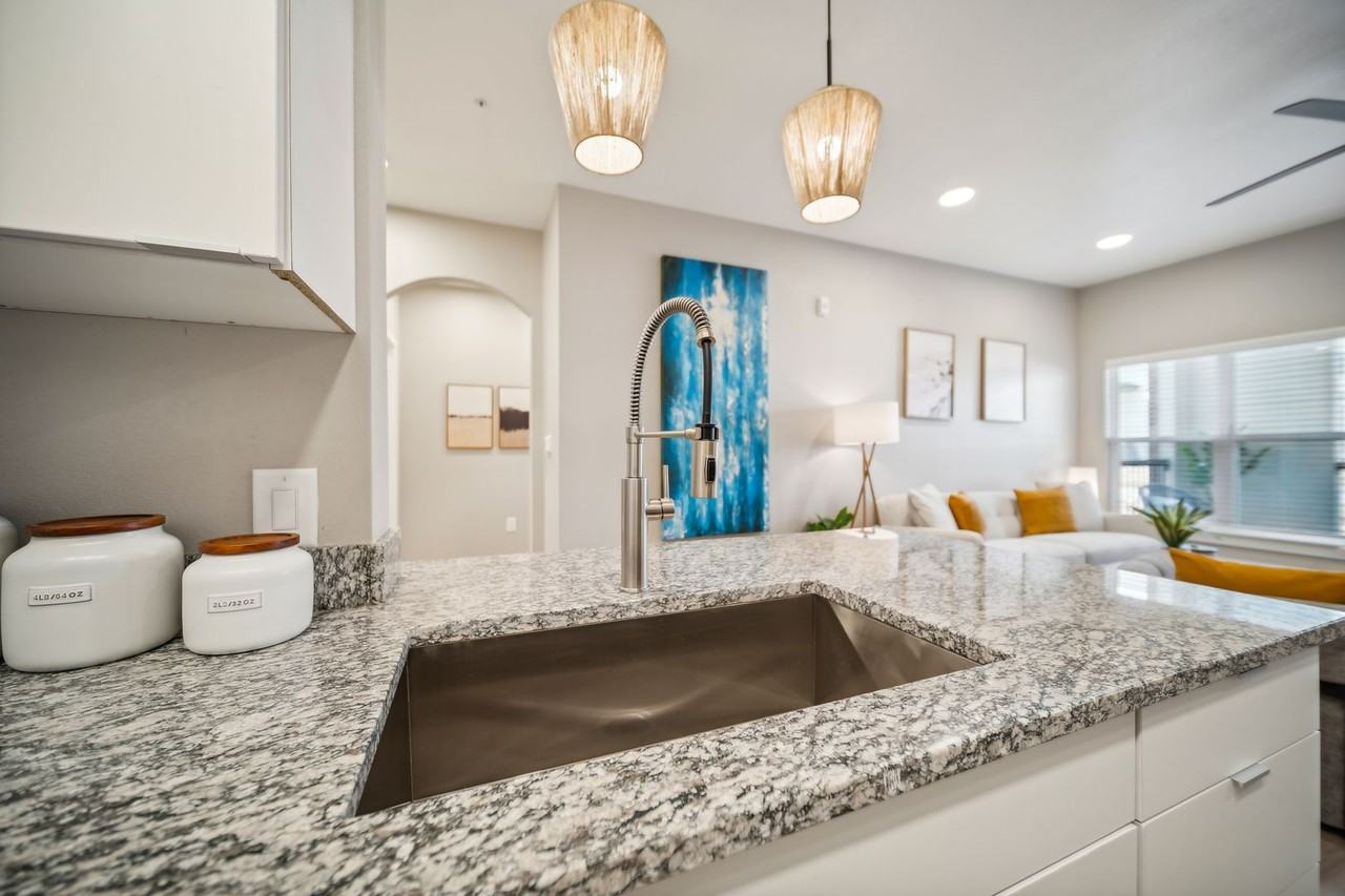 2 BD/2 BA Fully Furnished, Brand New Luxury Apartments, W/D Connections, Granite Countertops - Photo 4 of 50