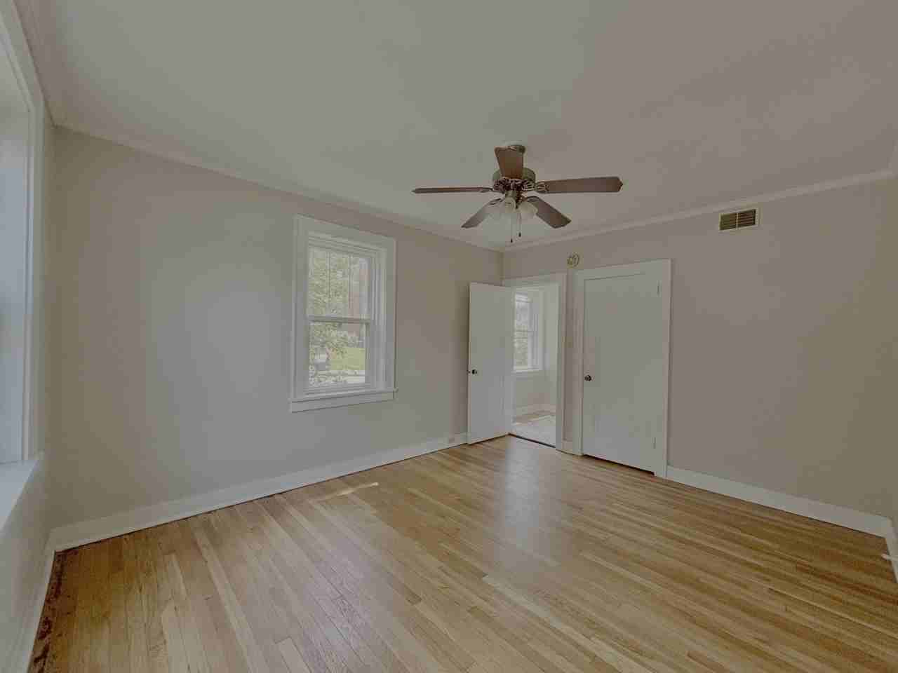 WARWICK APARTMENTS -- 039 - Photo 6 of 6