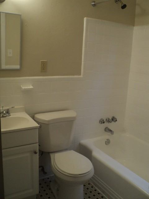 3517 Brothers Place Southeast - Photo 6 of 13