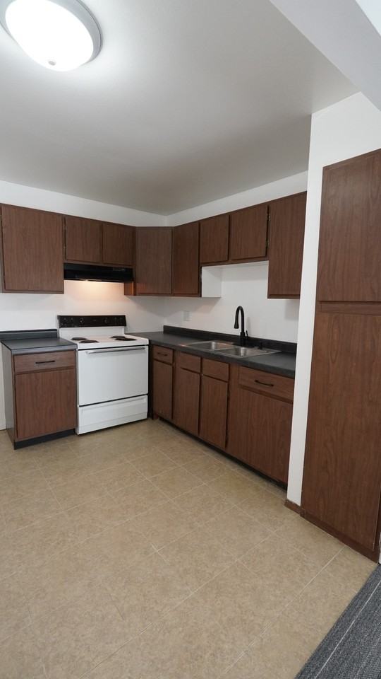 Main St East 211 - Photo 3 of 15