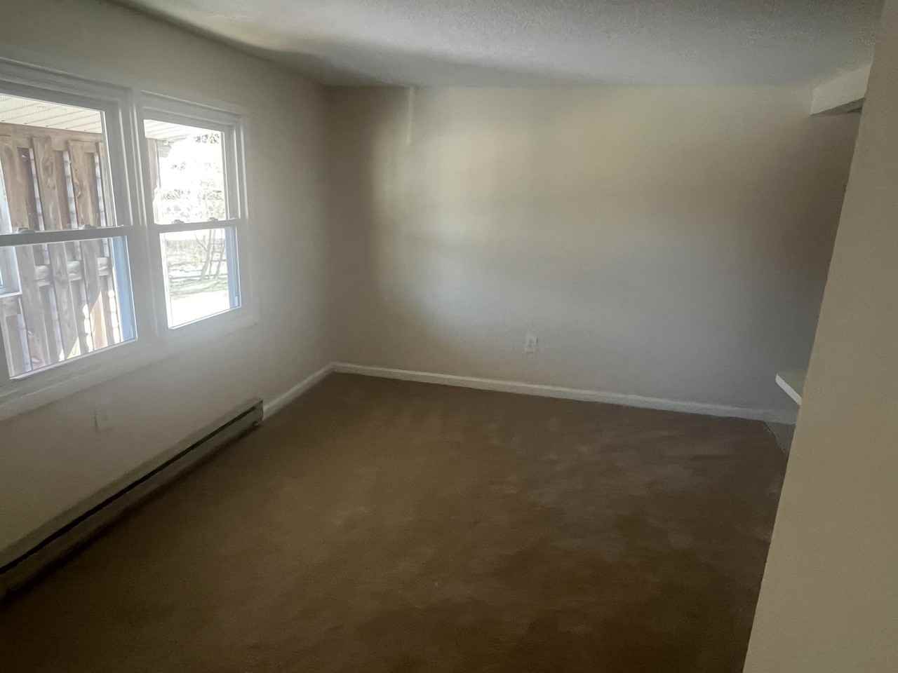 302 S Marshall St 8 - Photo 2 of 8