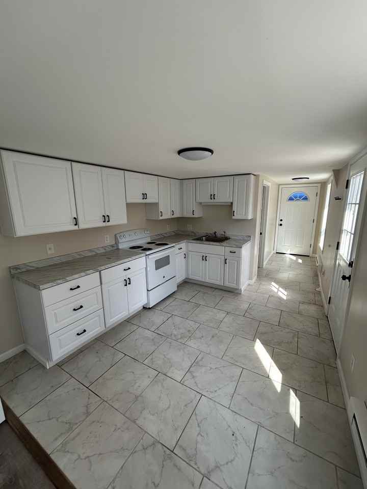 11 -15 Fifth Ave - Photo 2 of 5