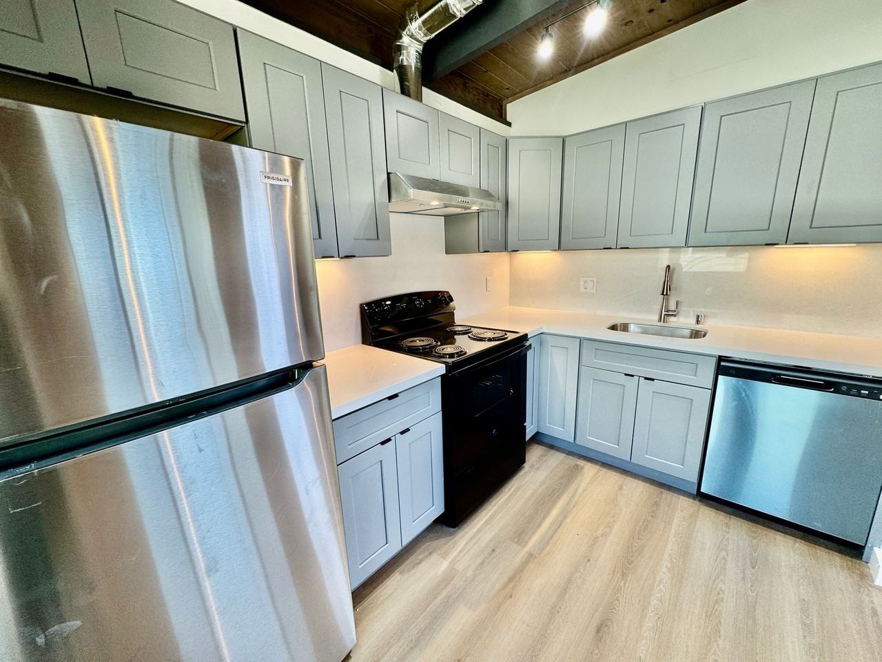 6500 Donal Ave - Photo 7 of 18