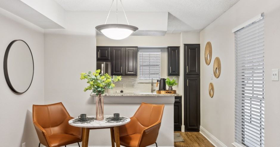 Verandahs at Cliffside - Photo 4 of 34