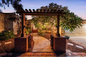 featured image of 4350 Summit Dr