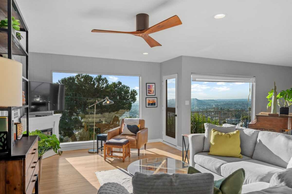 4350 Summit Dr - Photo 2 of 50