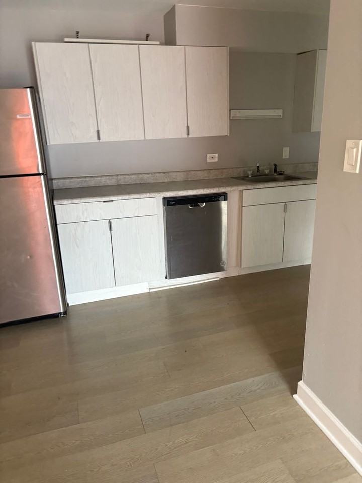 Crestline Villas Apartments - Photo 4 of 13