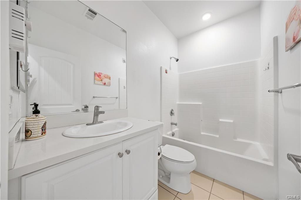 13218 Chatham Dr - Photo 3 of 18