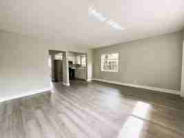 featured image of 4317 Ne 21st Ave