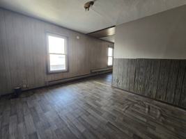 featured image of 115 N 7th St