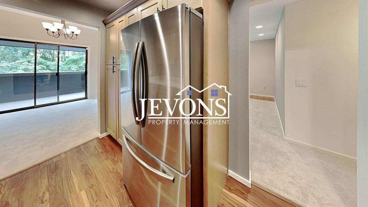 2626 4th Avenue North - Photo 4 of 50