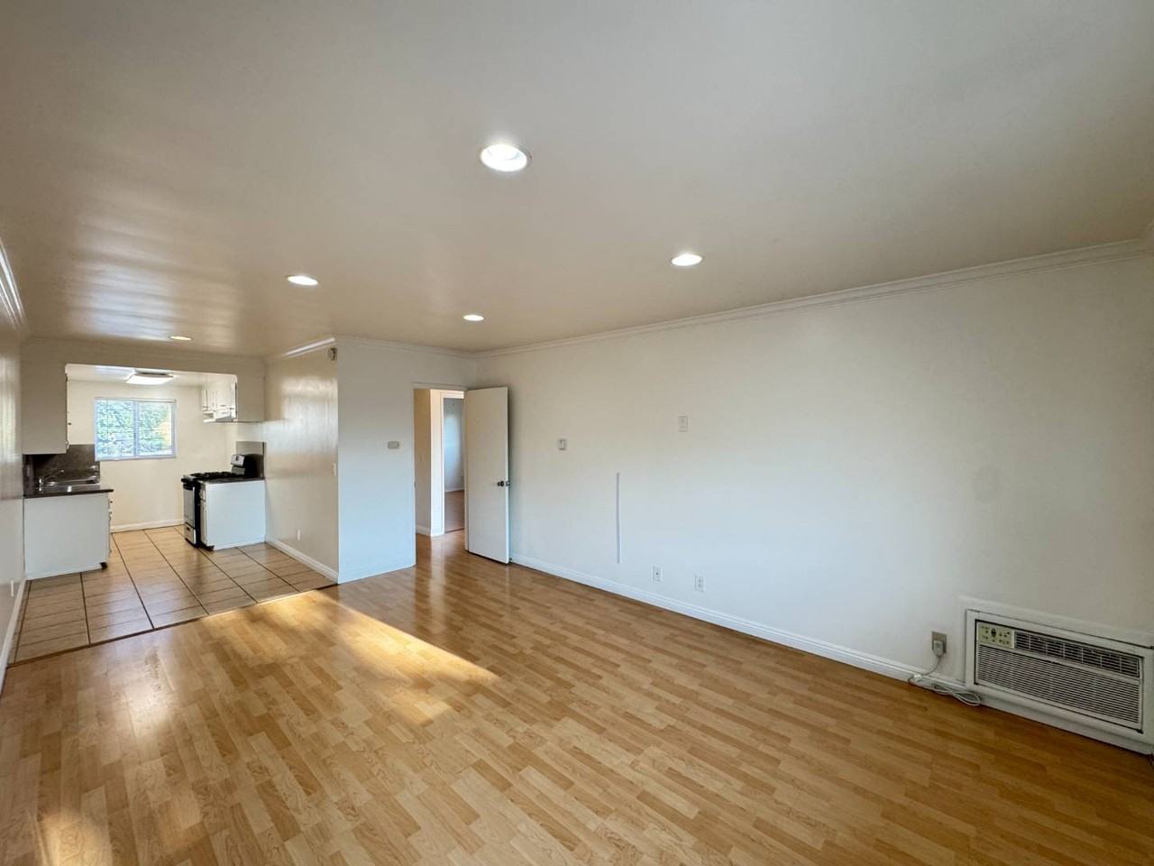 1332 E Broadway #5 - Photo 2 of 18