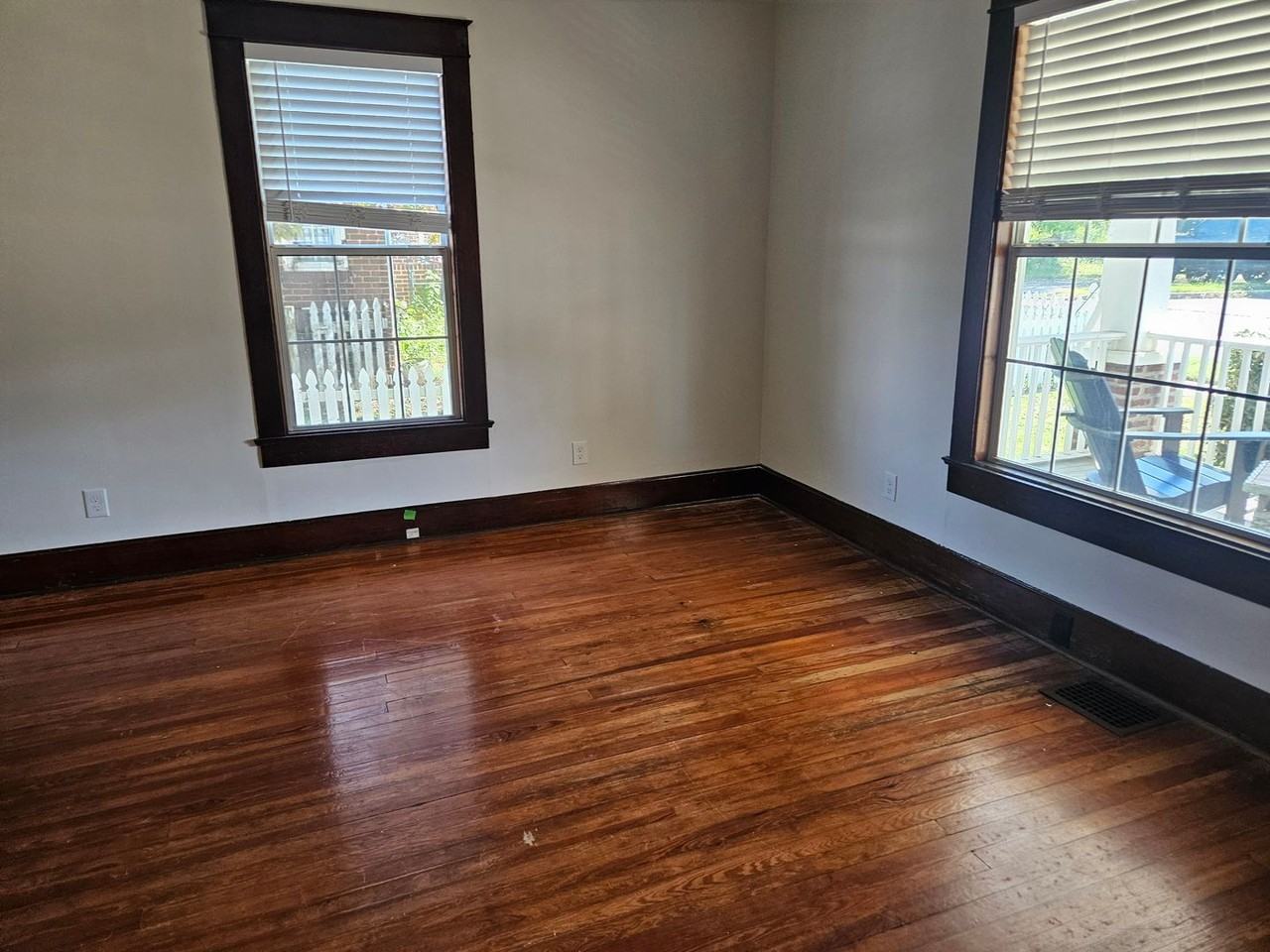 711 Neff Street - Photo 3 of 18