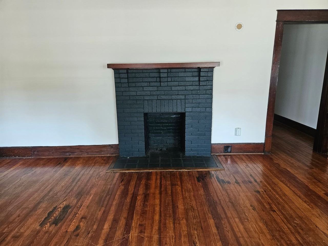 711 Neff Street - Photo 5 of 18