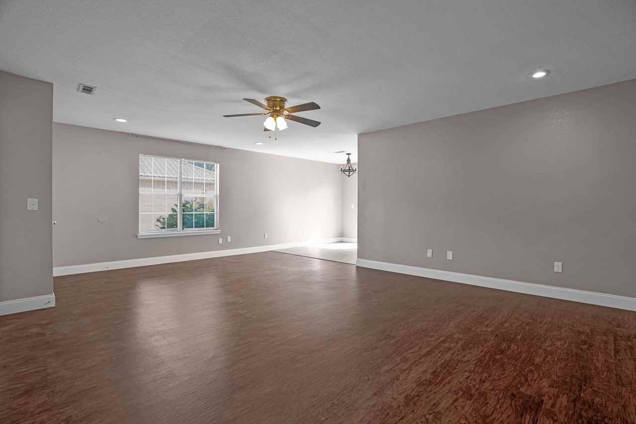 2402 N Jeremiah Pl - Photo 4 of 20