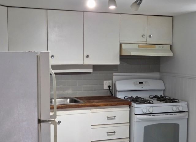 17 Rogers Rd - Photo 3 of 8