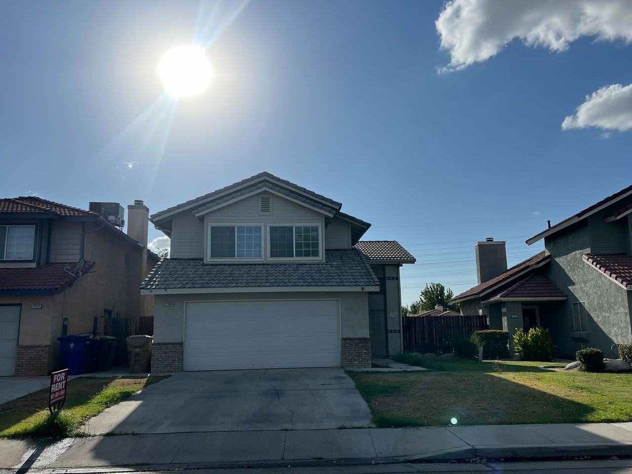 2909 Woodglen Dr - Photo 2 of 9