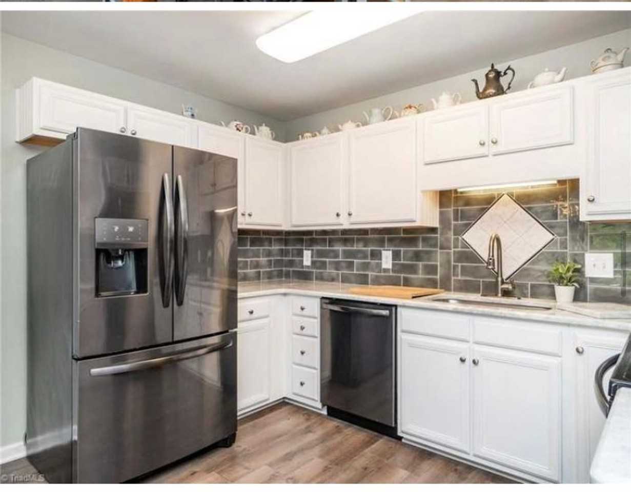 5950 Bluestem Cir - Photo 2 of 11