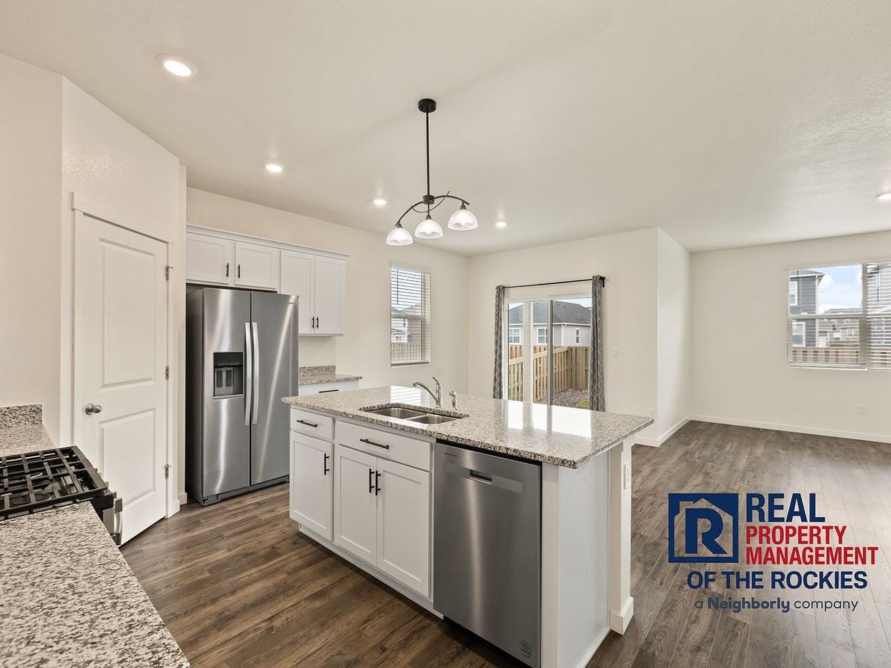 920 London Way - Photo 2 of 26