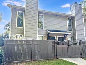 201 Park Ridge Cir - Photo 1 of 1