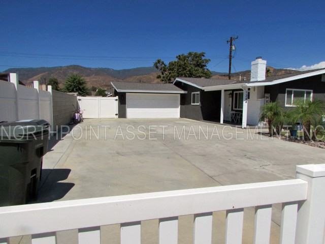 1364 E 35th St - Photo 2 of 22