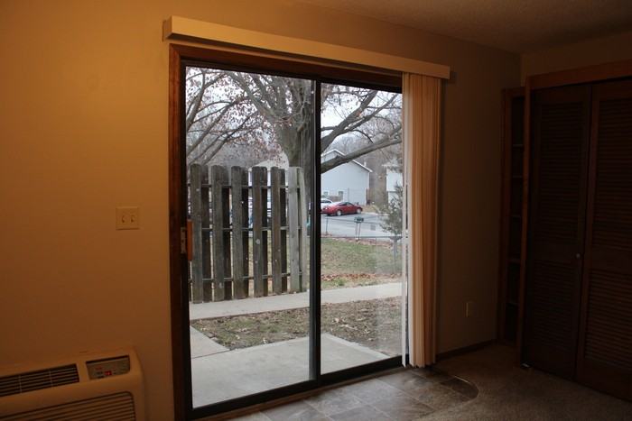 1105 N 4th St #C - Photo 2 of 8