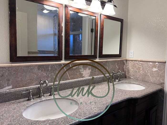 1056 Riverview Dr - Photo 3 of 14