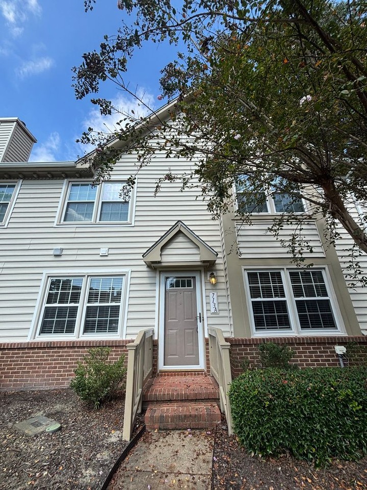 713 Rapidan River Ct Apt A - Photo 2 of 20