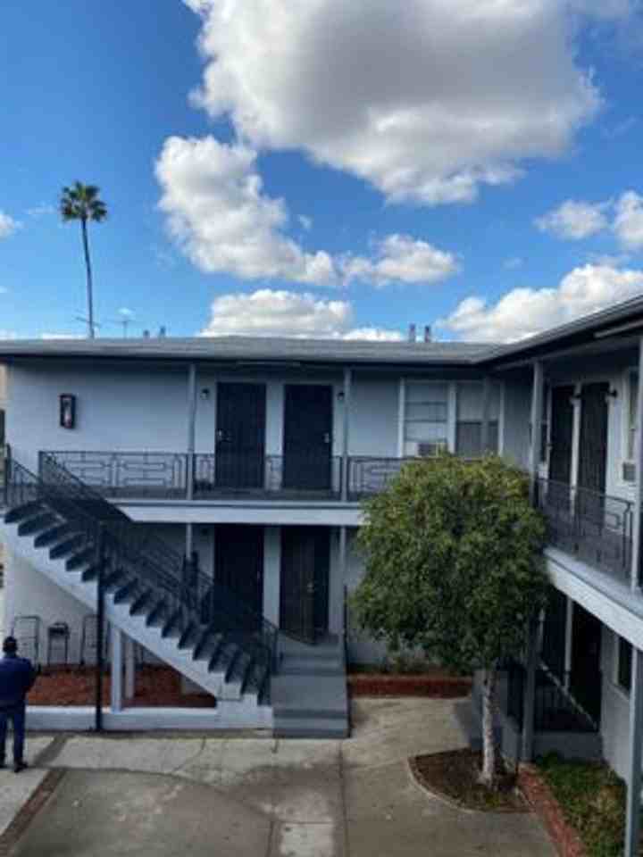 2715-2723 San Marino St - Photo 7 of 16