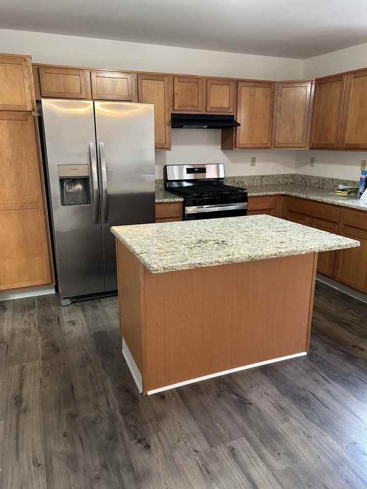 140 S Chestnut Rd #1 - Photo 3 of 12