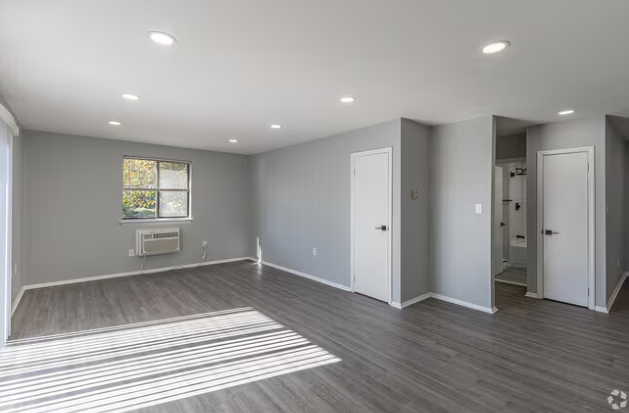 1007 Bullock Avenue #11 - Photo 6 of 9