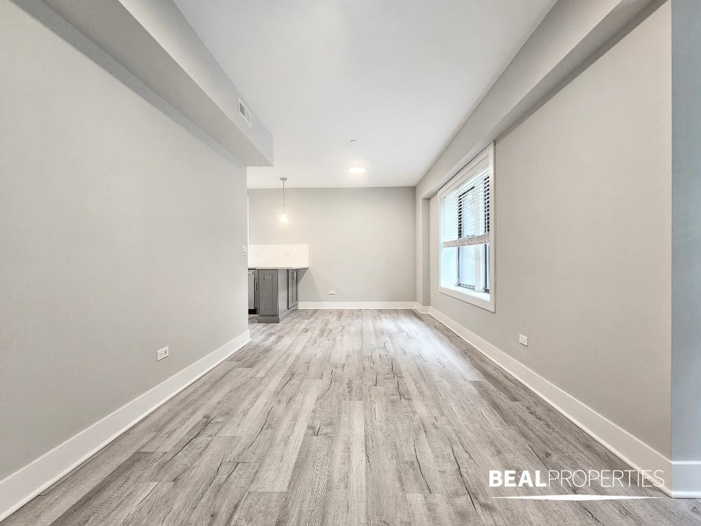 1133 Oak Ave #W1 - Photo 7 of 18