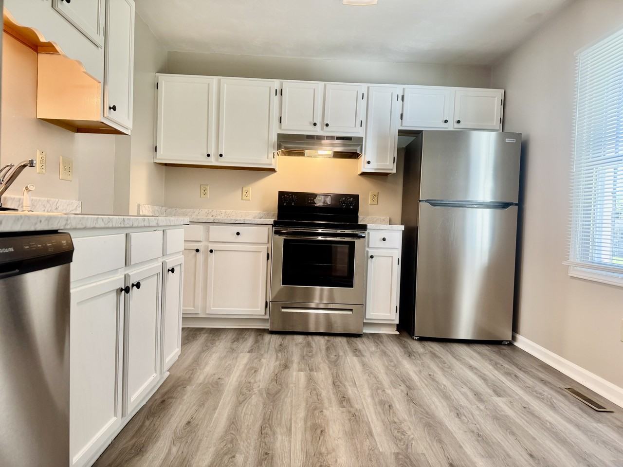 Cara Ct #2911 - Photo 3 of 20