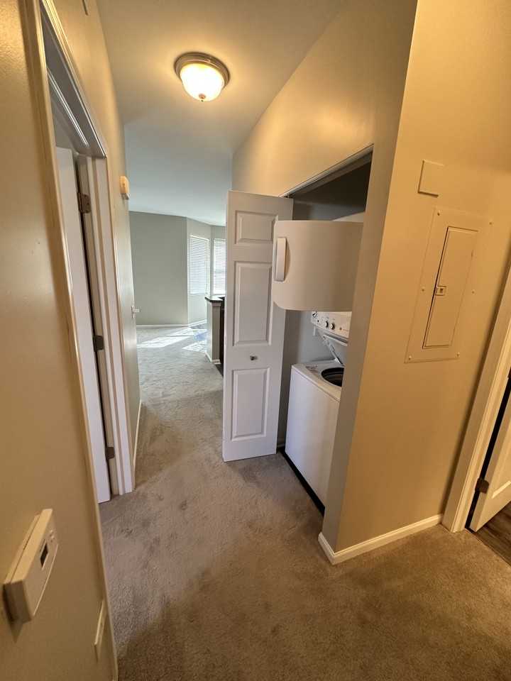2220 Aurora Dr #1 - Photo 5 of 6