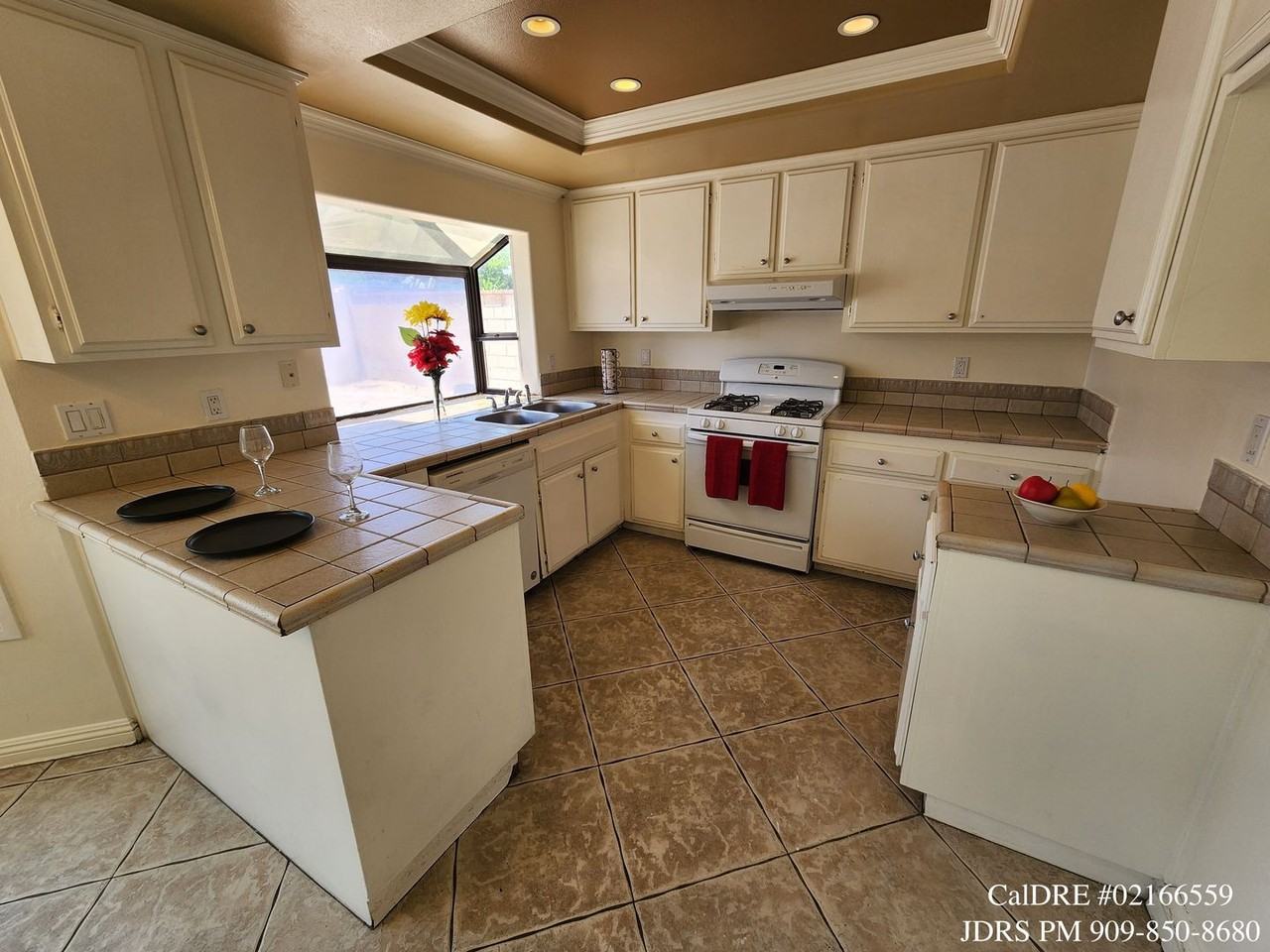 6902 Blanchard Ave - Photo 2 of 16