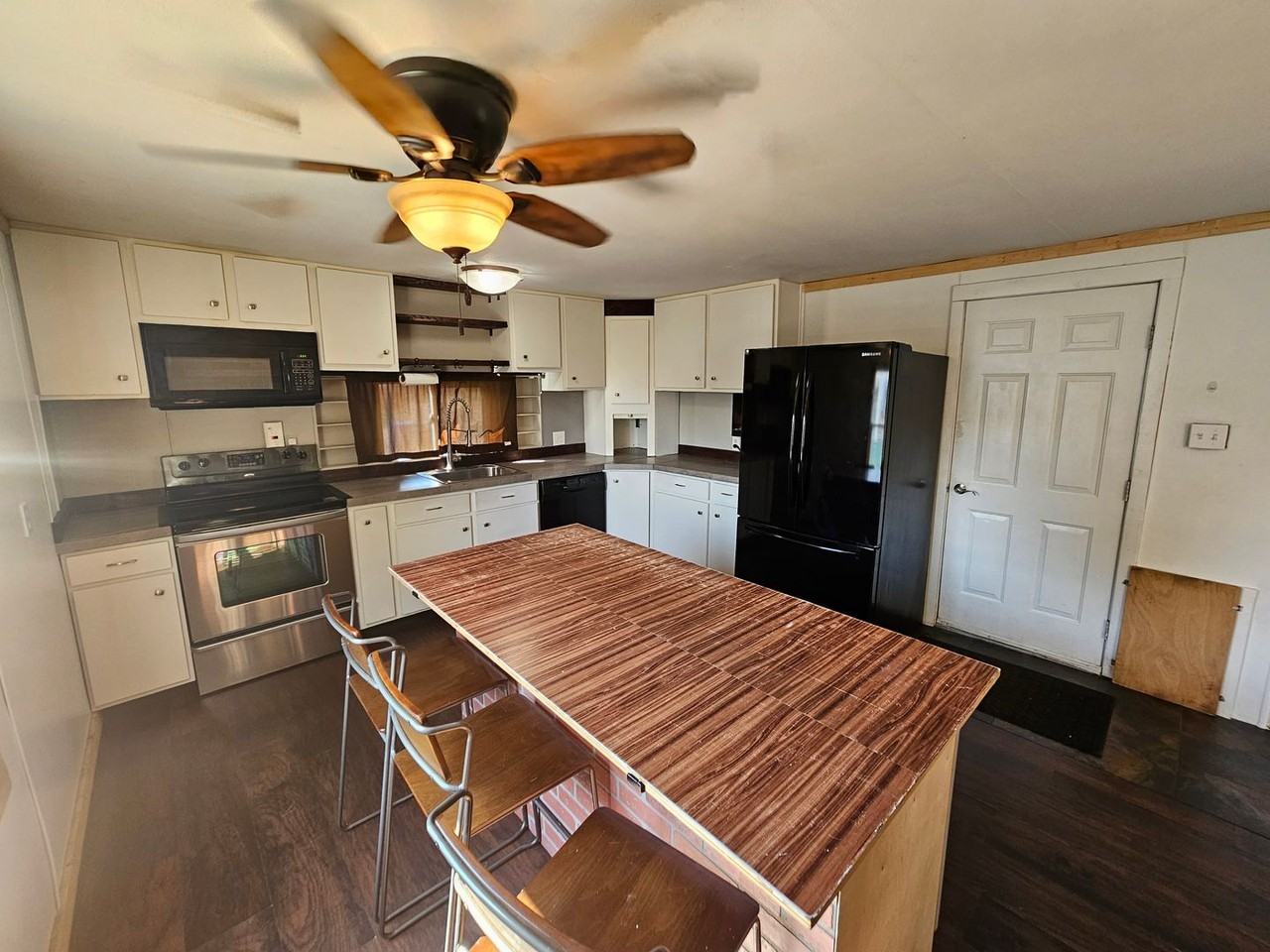 1404 N Grady Rd - Photo 6 of 15