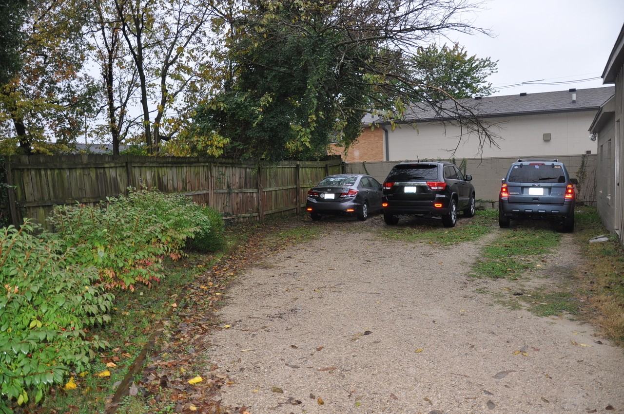 324 S Broadway Park - Photo 5 of 6