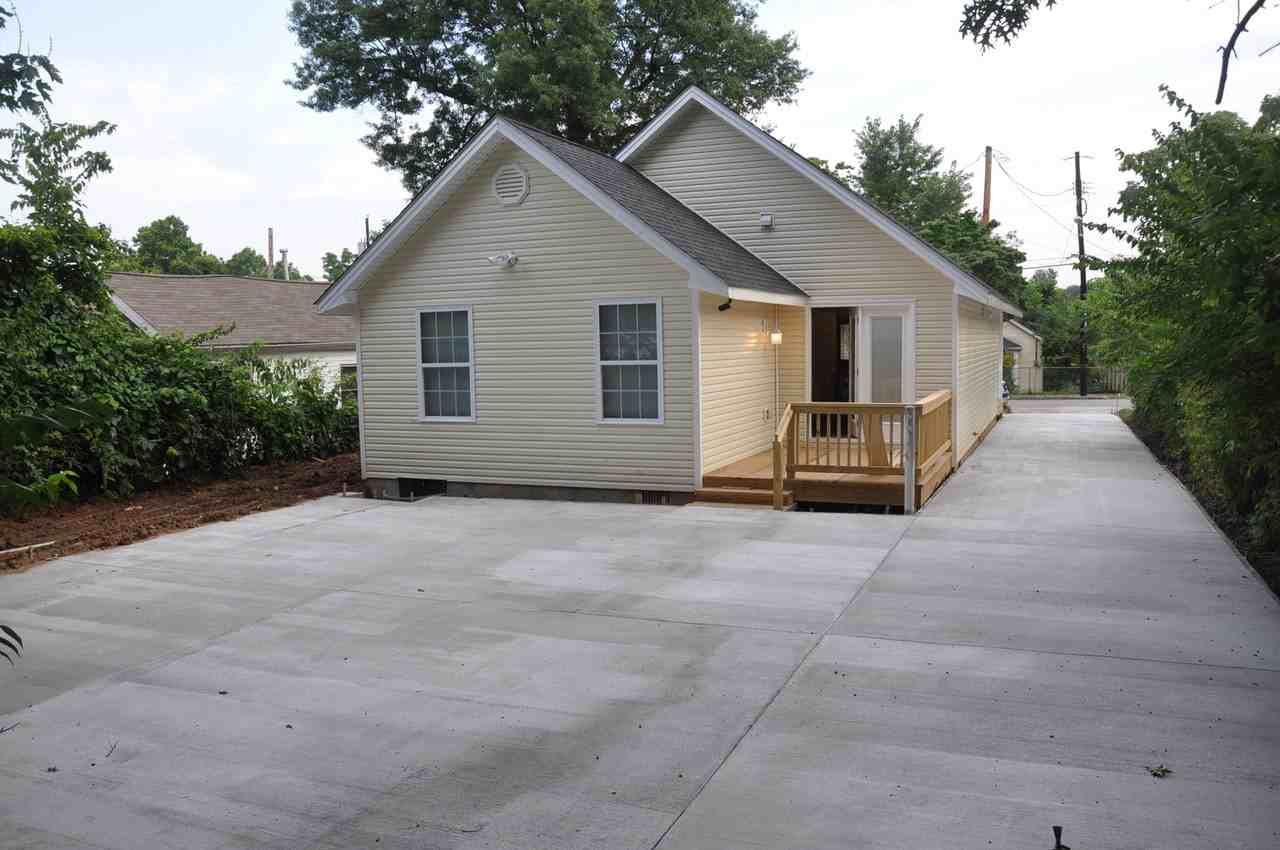 721 Golfview Dr - Photo 2 of 12
