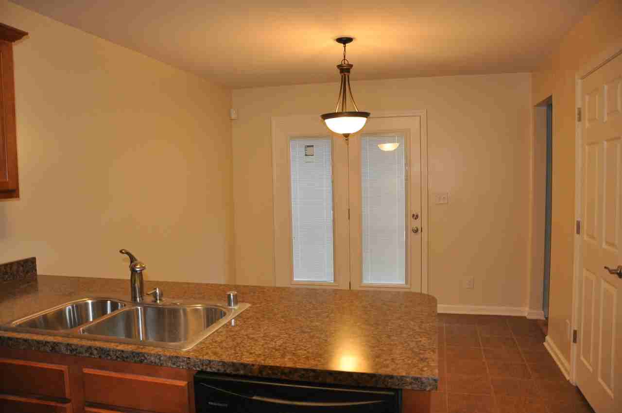 721 Golfview Dr - Photo 5 of 12
