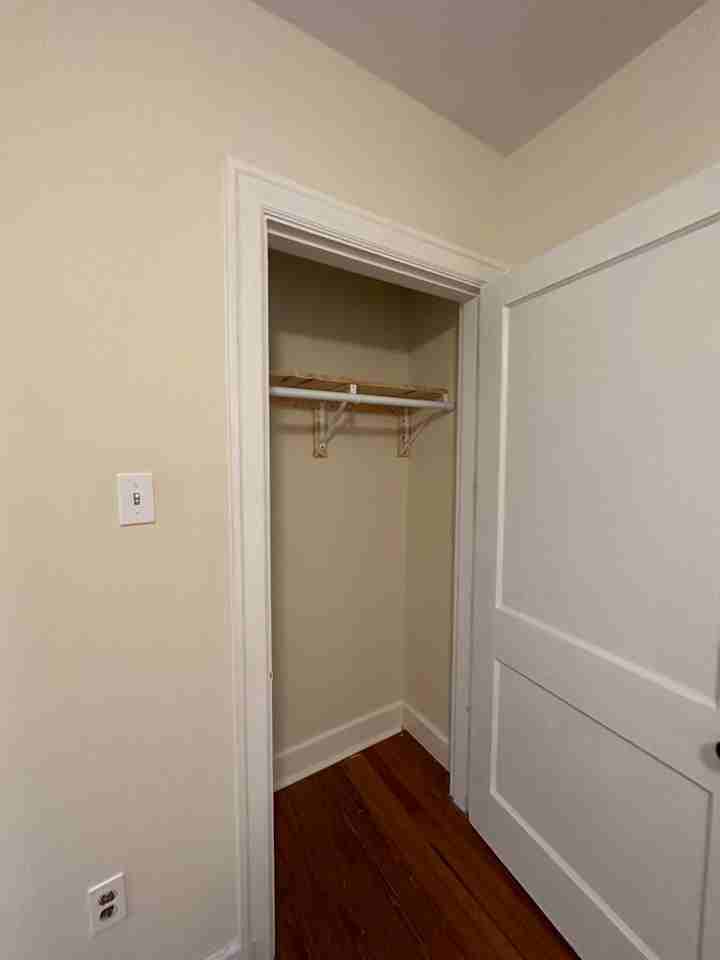 1513 Elizabeth St - Photo 7 of 18