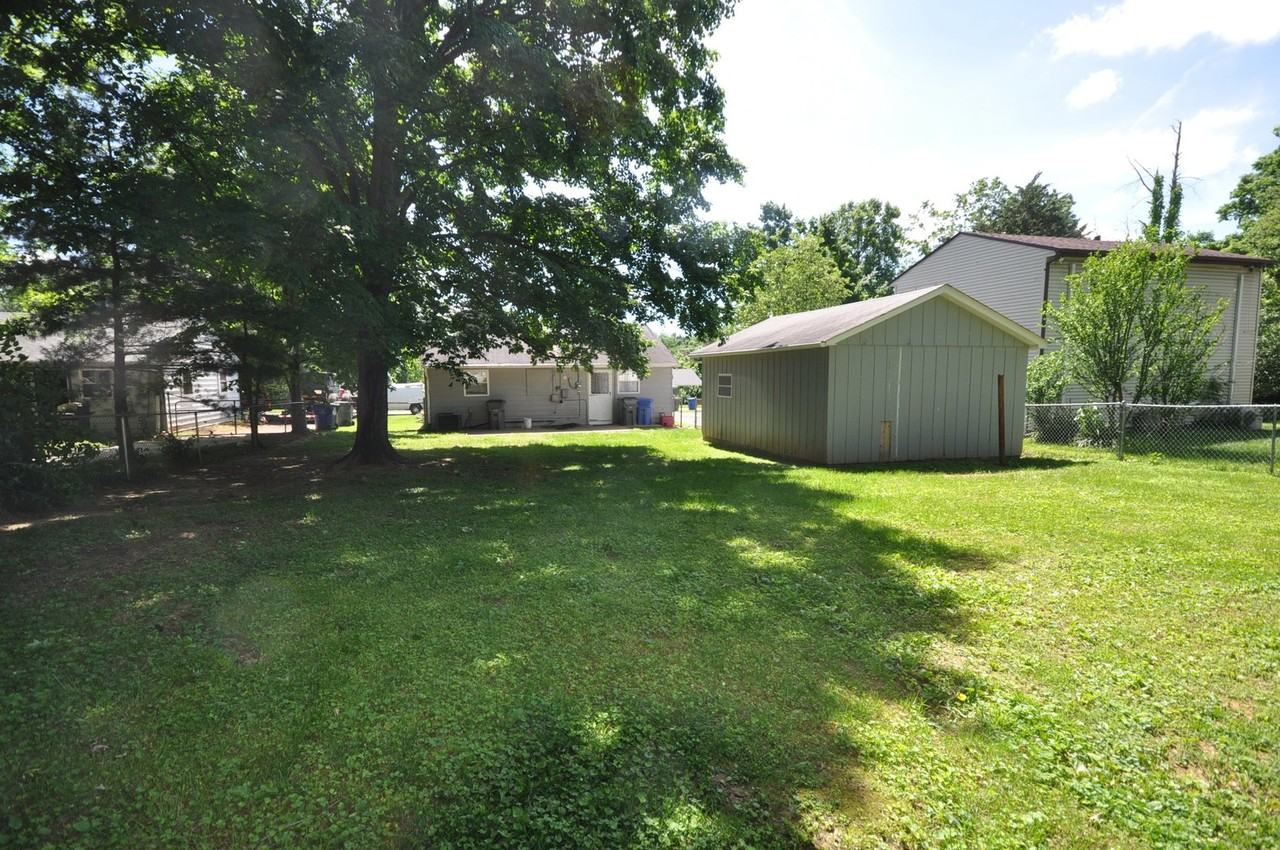 357 Mockingbird Ln - Photo 3 of 10