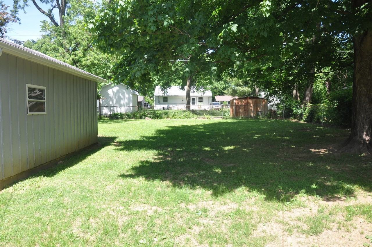 357 Mockingbird Ln - Photo 4 of 10