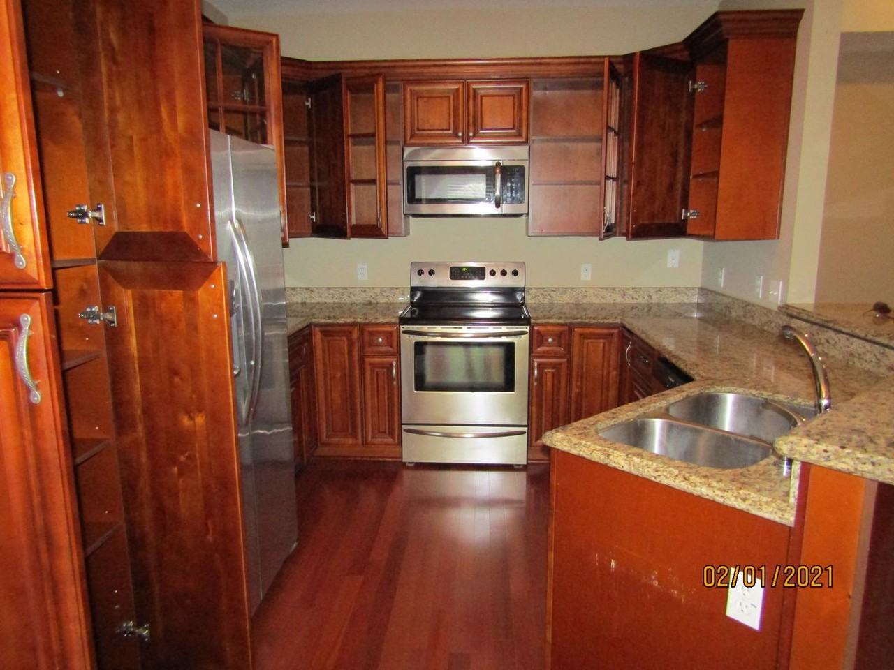 131 Comanche St - Photo 2 of 13