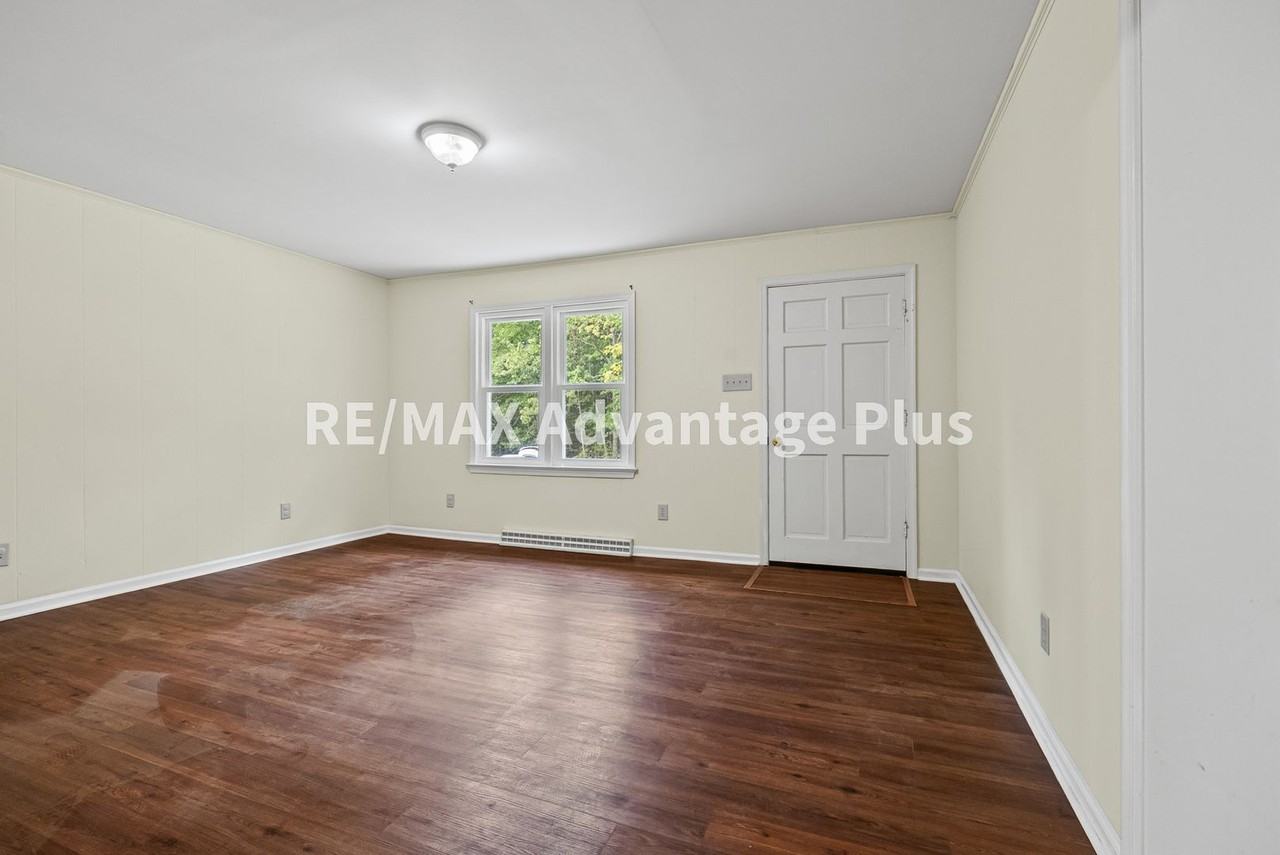 18 Lula Ln - Photo 3 of 33