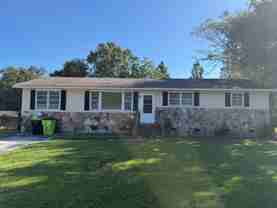 712 W Pineland Dr - Photo 1 of 1